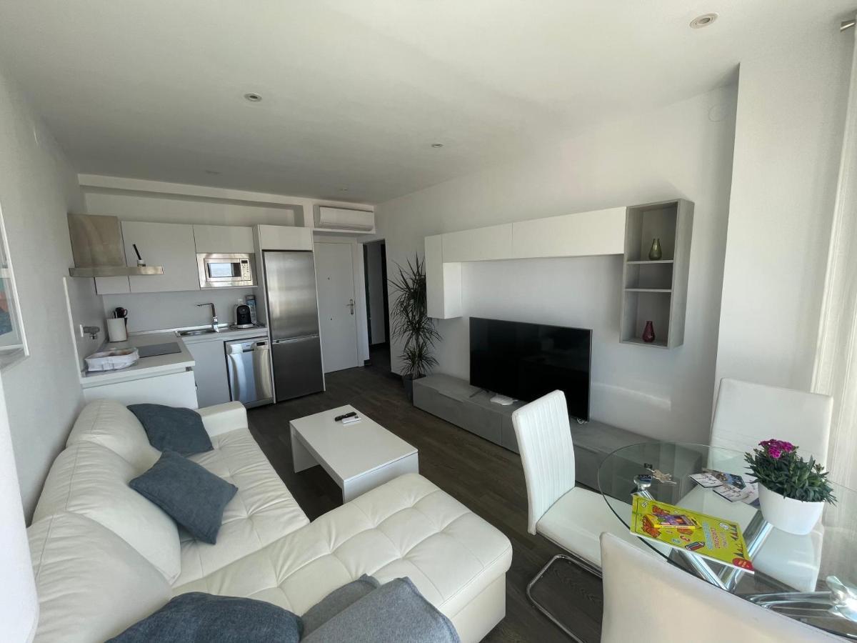 Apartamento 5 Home Suites Almeria Exterior photo